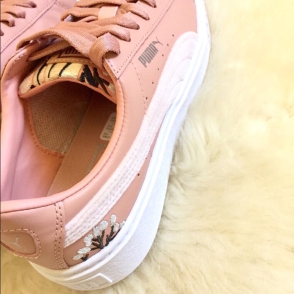 Last One- Puma Platform Hyper Embroidered Sneakers - Picture 6 of 8